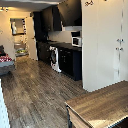 Ferienwohnung Beutelsbacherstr. 12 C Stuttgart Buitenkant foto
