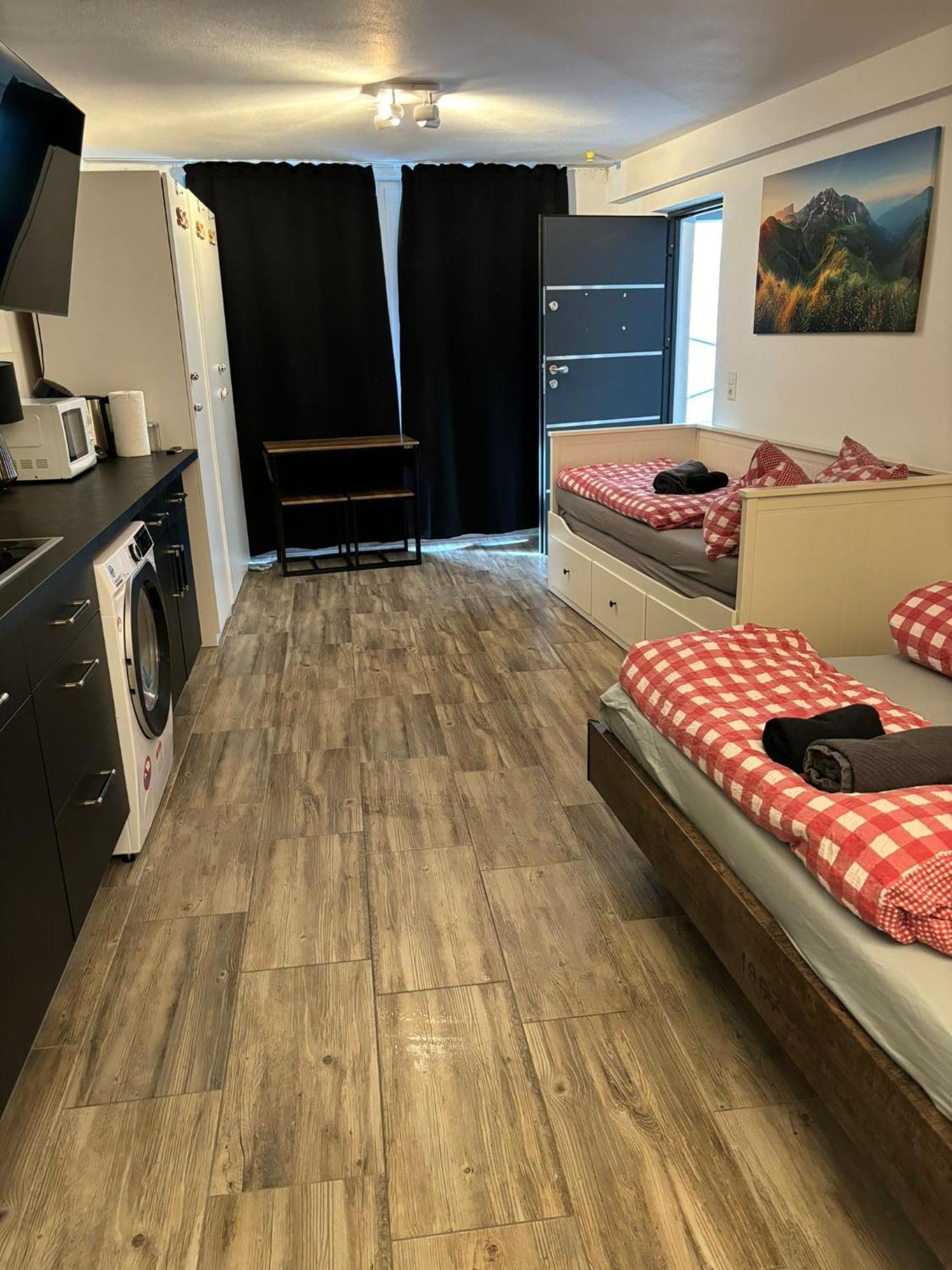Ferienwohnung Beutelsbacherstr. 12 C Stuttgart Buitenkant foto